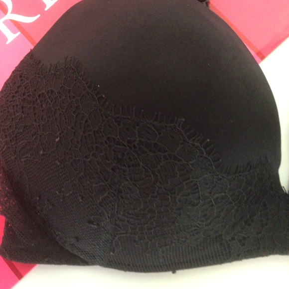VICTORIAS SECRET VERY SEXY PUSH UP BRA BLACK SATIN AND LACE SIZE 32D - Picture 4 of 16